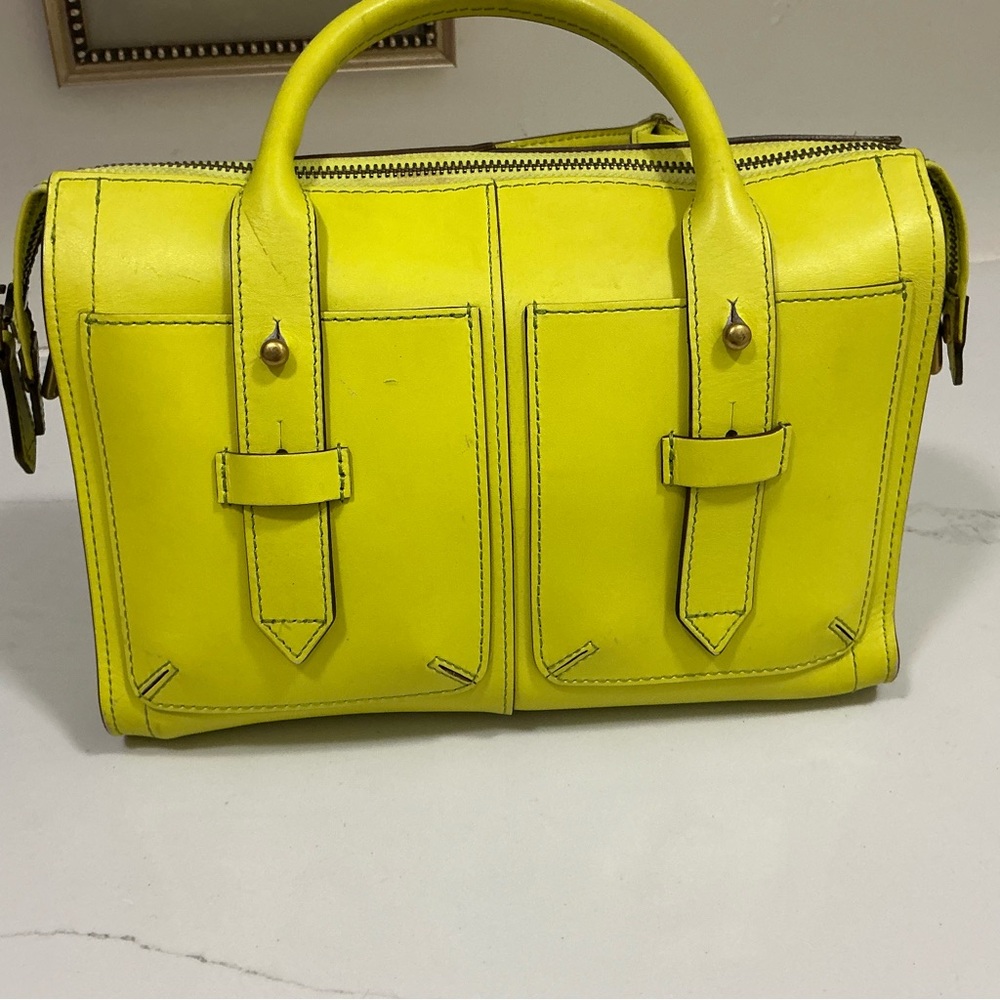 III Beca by Joy Grayson Neon yellow bag